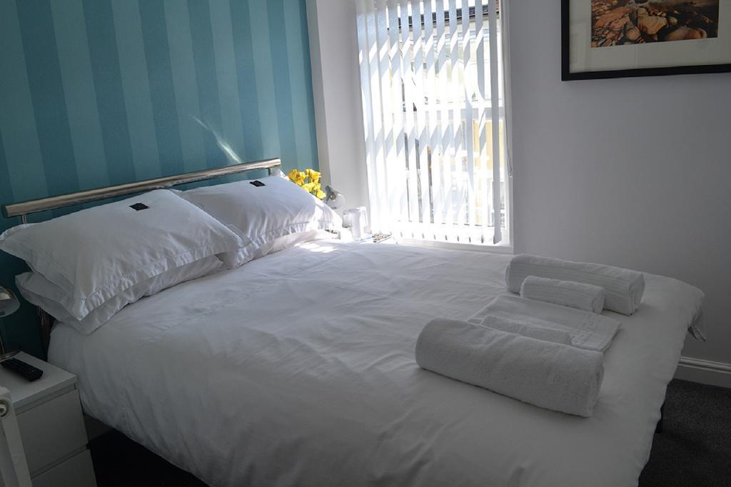 White Rose Guest House Tenby Δωμάτιο φωτογραφία