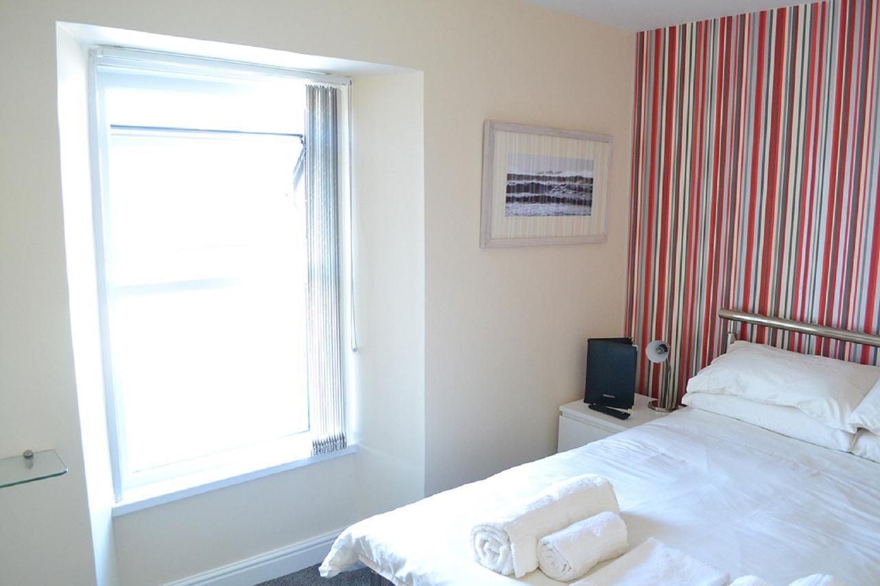White Rose Guest House Tenby Δωμάτιο φωτογραφία
